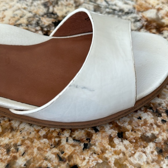 Gentle Souls by Kenneth Cole (Gracey) - Picture 7 of 8